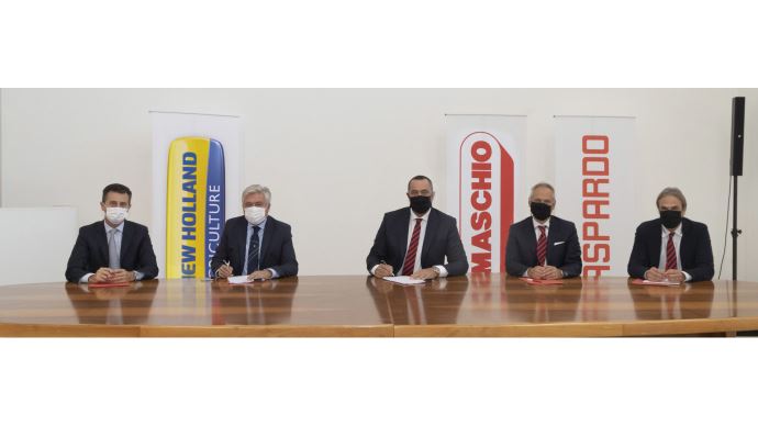 Travail du sol - Maschio Gaspardo fabrique en bleu pour la gamme européenne New Holland