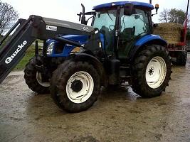 Le New Holland T6020 Elite